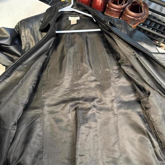 Vintage Black leather jacket with belt size L - Picture 7 of 8